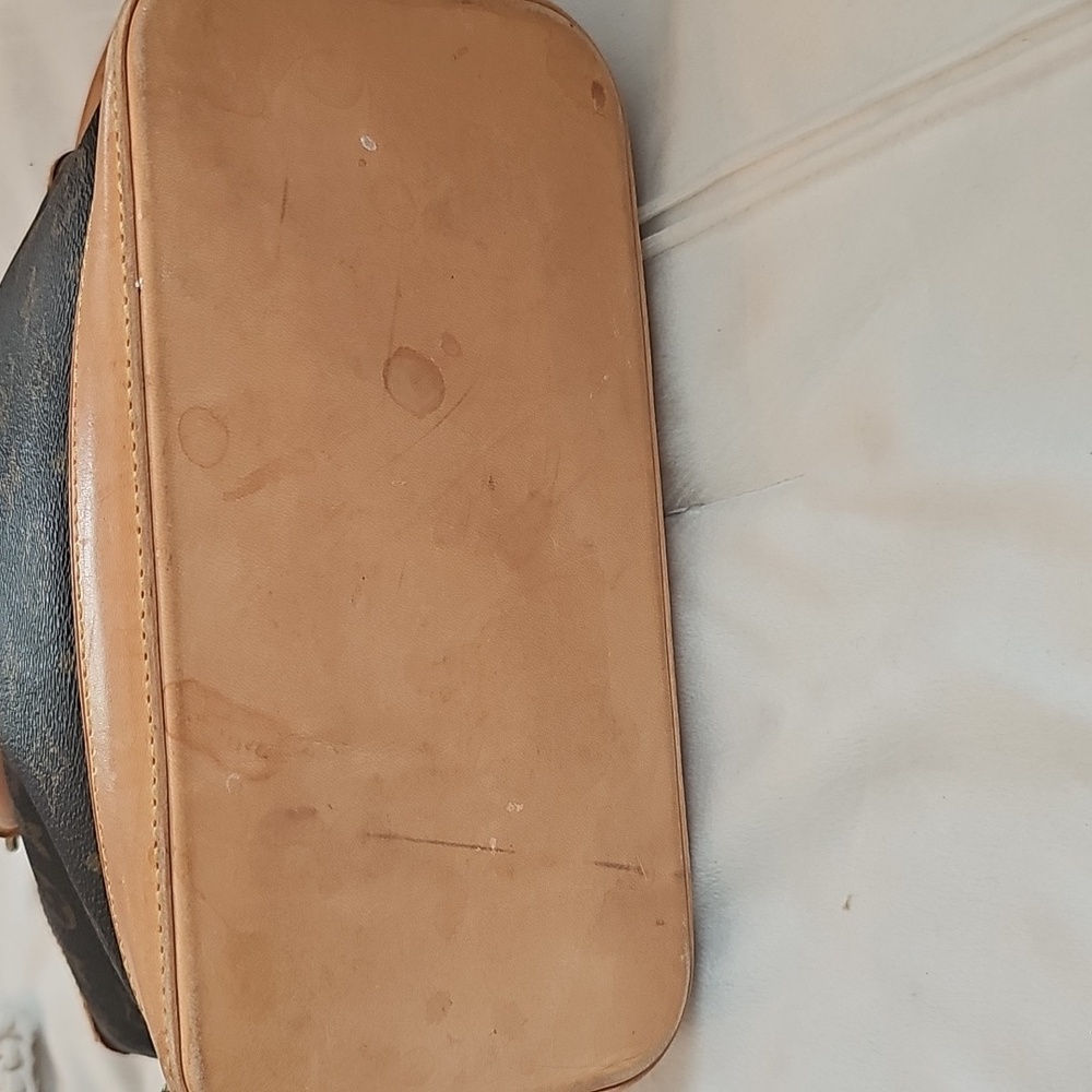 Louis Vuitton Monogram Vertical Lockit Tote Bag - Picture 5 of 14